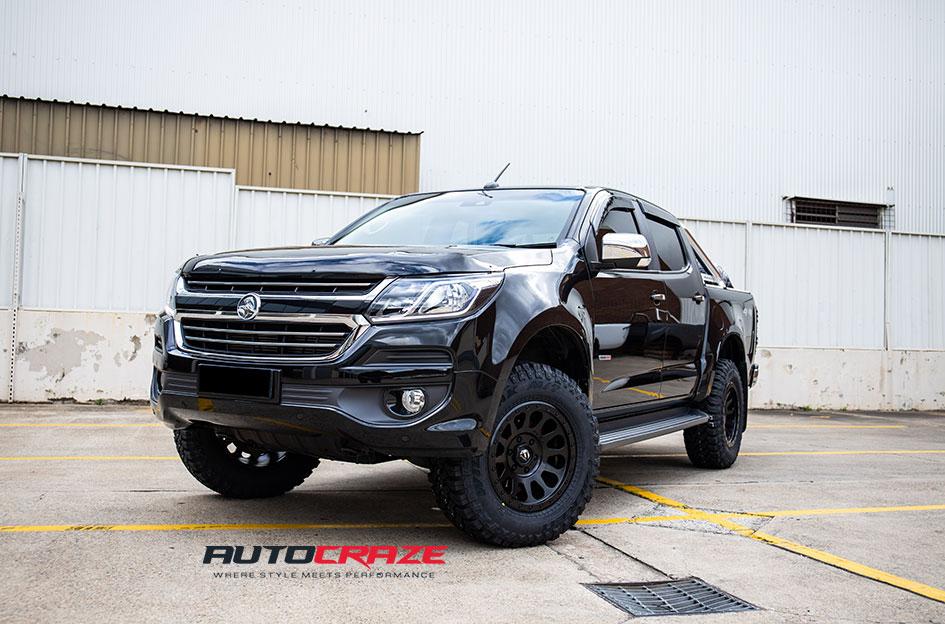 HOLDEN COLORADO VECTOR MATTE BLACK